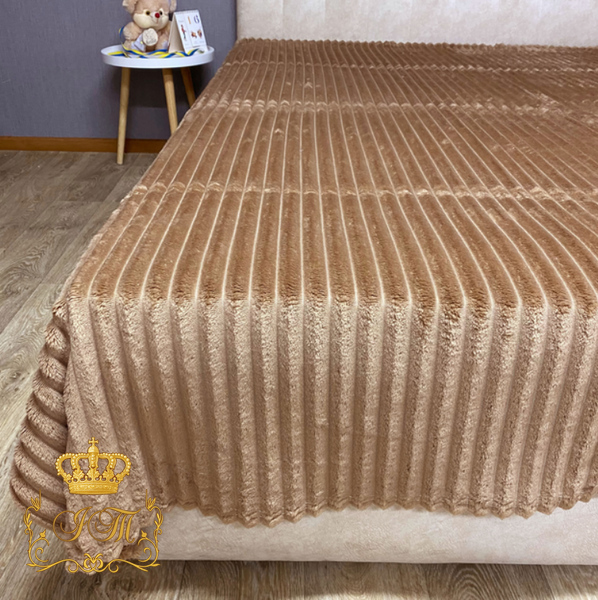 "Shar Pei" throw blanket, warm beige, velour, euro size
