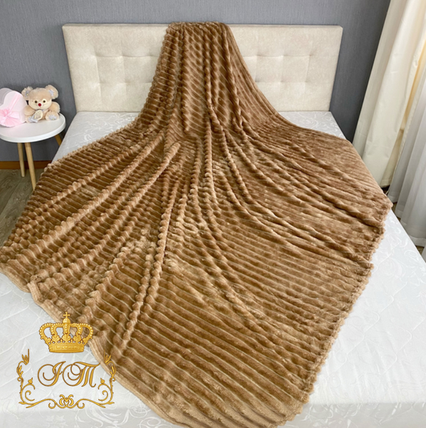 "Shar Pei" throw blanket, warm beige, velour, euro size