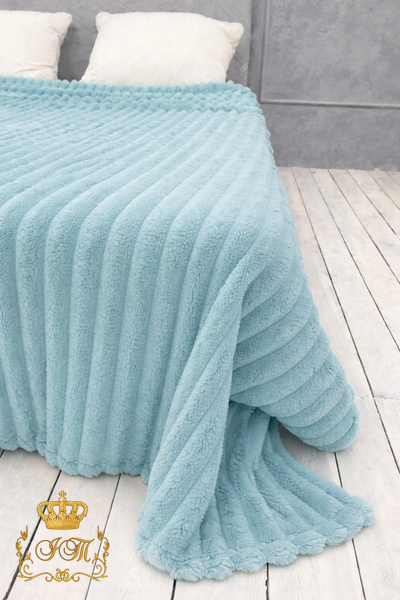 copy_"Shar Pei" throw blanket, mint blue, velour, euro size