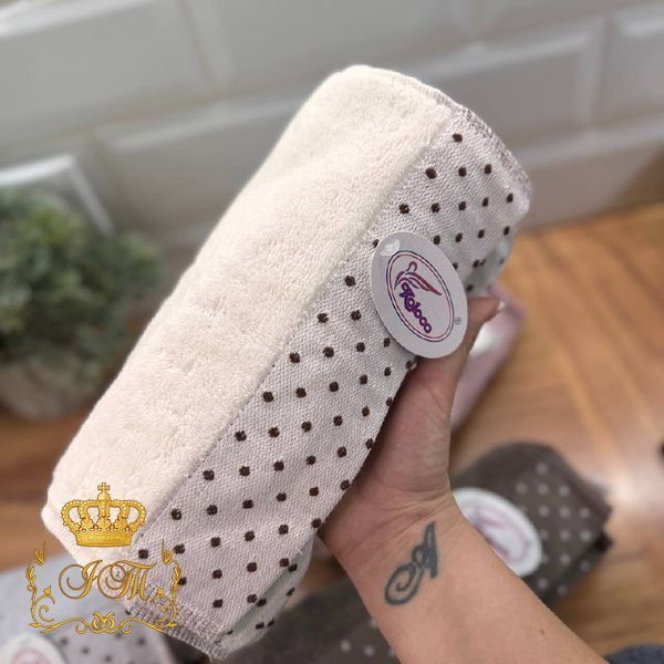 Polka Dot Bath Towel 70&times;140 cm &ndash; White terry, China