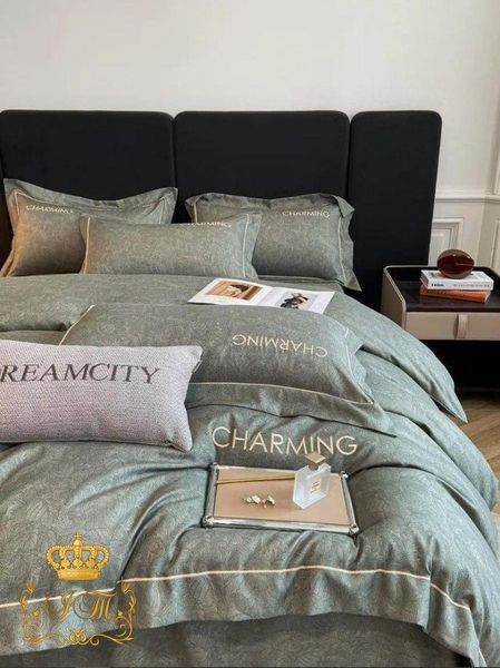 CHARMING Flannel Bedding Set, Family Size
