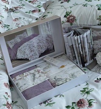 LG-11 Laura Grand Bed Linen, Satin, Euro Size