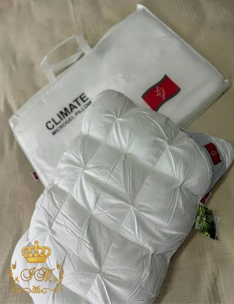 Laura Grand Pillow 50&times;70 cm with Microgel and Bamboo Fiber Filling