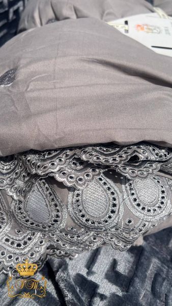 &ldquo;Dima&rdquo; Bedding Set with Quilt and Lace, Satin, Euro Size