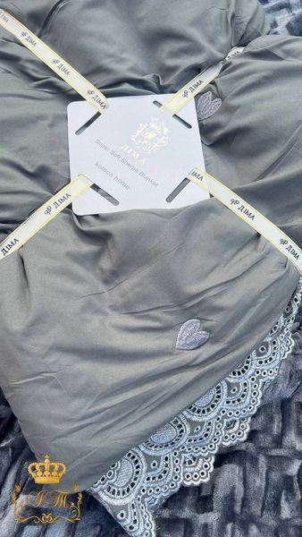 &ldquo;Dima&rdquo; Bedding Set with Quilt and Lace, Satin, Euro Size