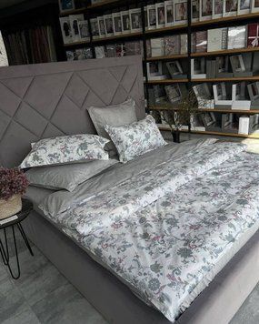 LG-10 Laura Grand Bed Linen with 4 Pillow Cases, Satin, Euro Size